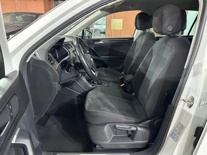 VW Tiguan 2.0TDI 4-Motion #LED#CAMERA#DISTR#PODGREV#Blindsp#, снимка 8 - Автомобили и джипове - 53541790