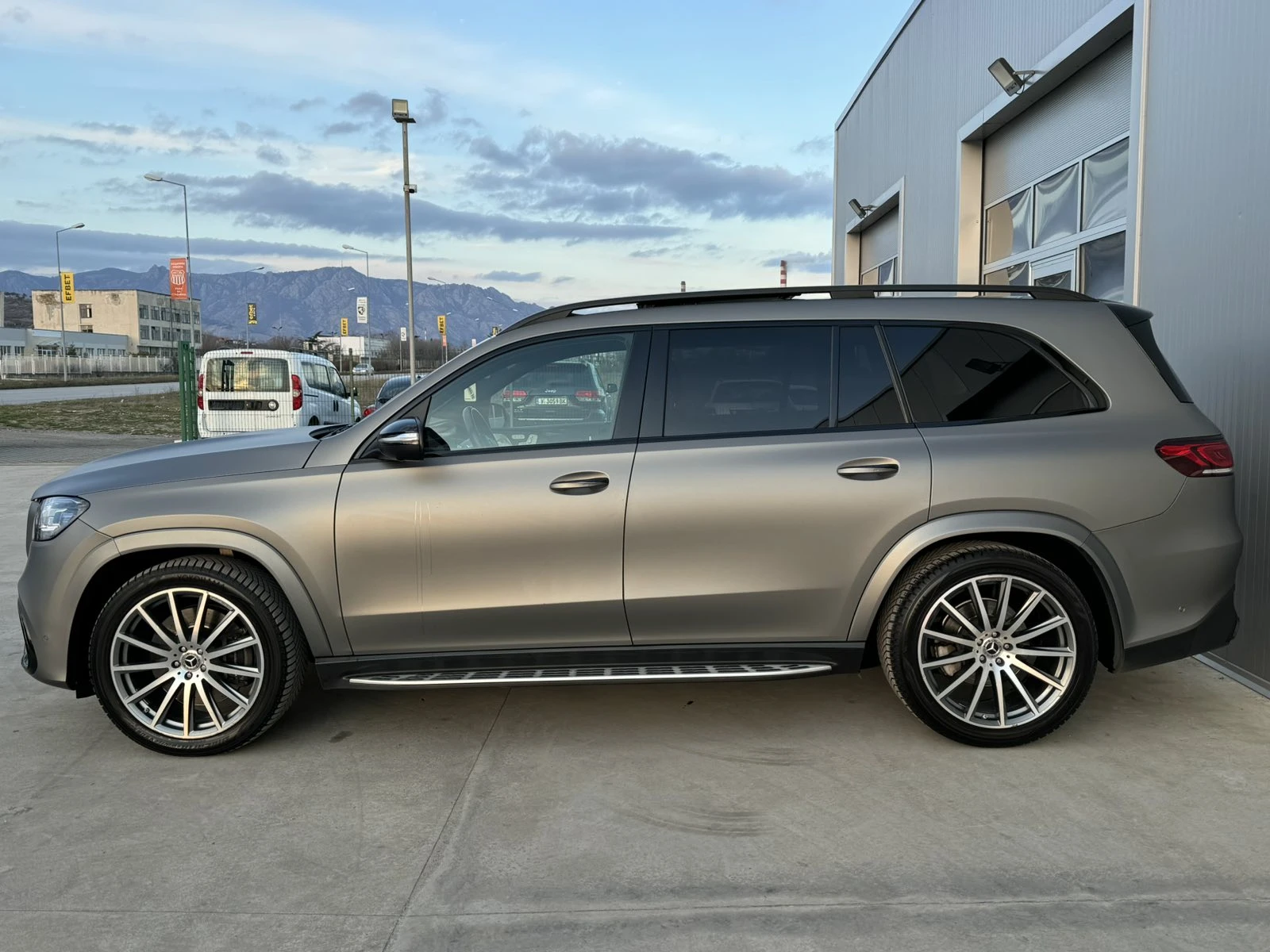 Mercedes-Benz GLS 400 d* 330ps* 4M* 7m* AMG 63-OPTIC* PANO* BURM*  - изображение 2