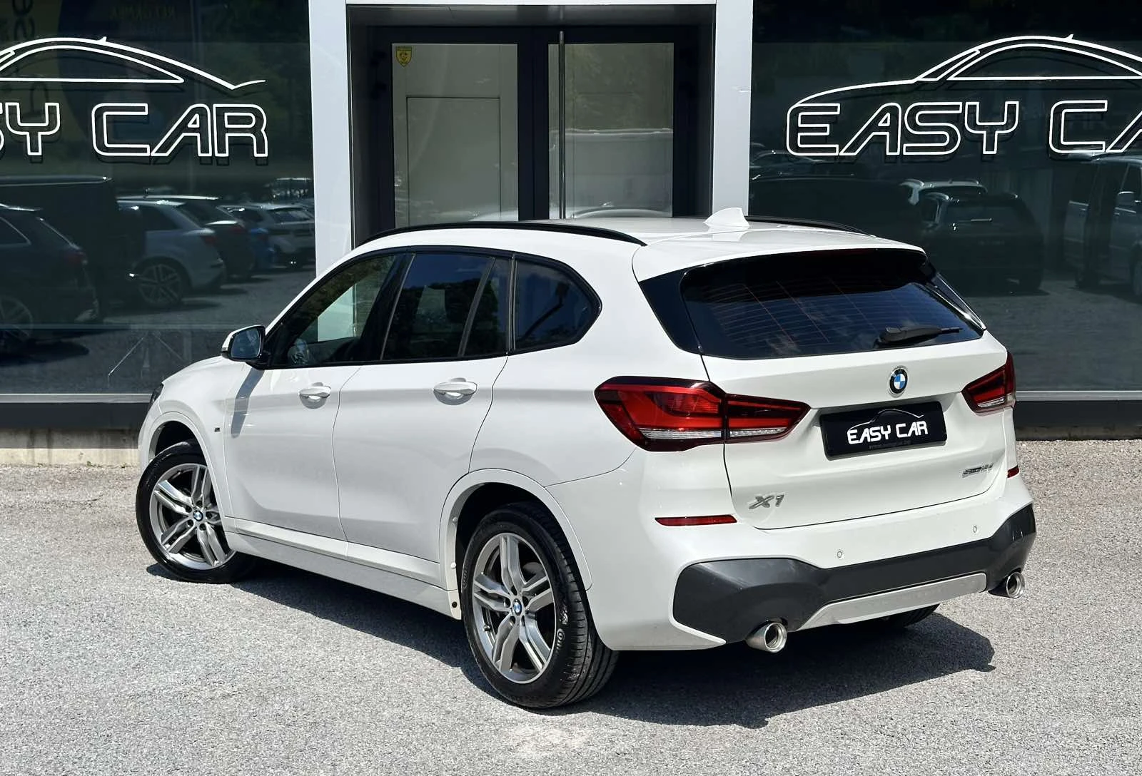 BMW X1 sDrive / M-PAKET /  - изображение 4