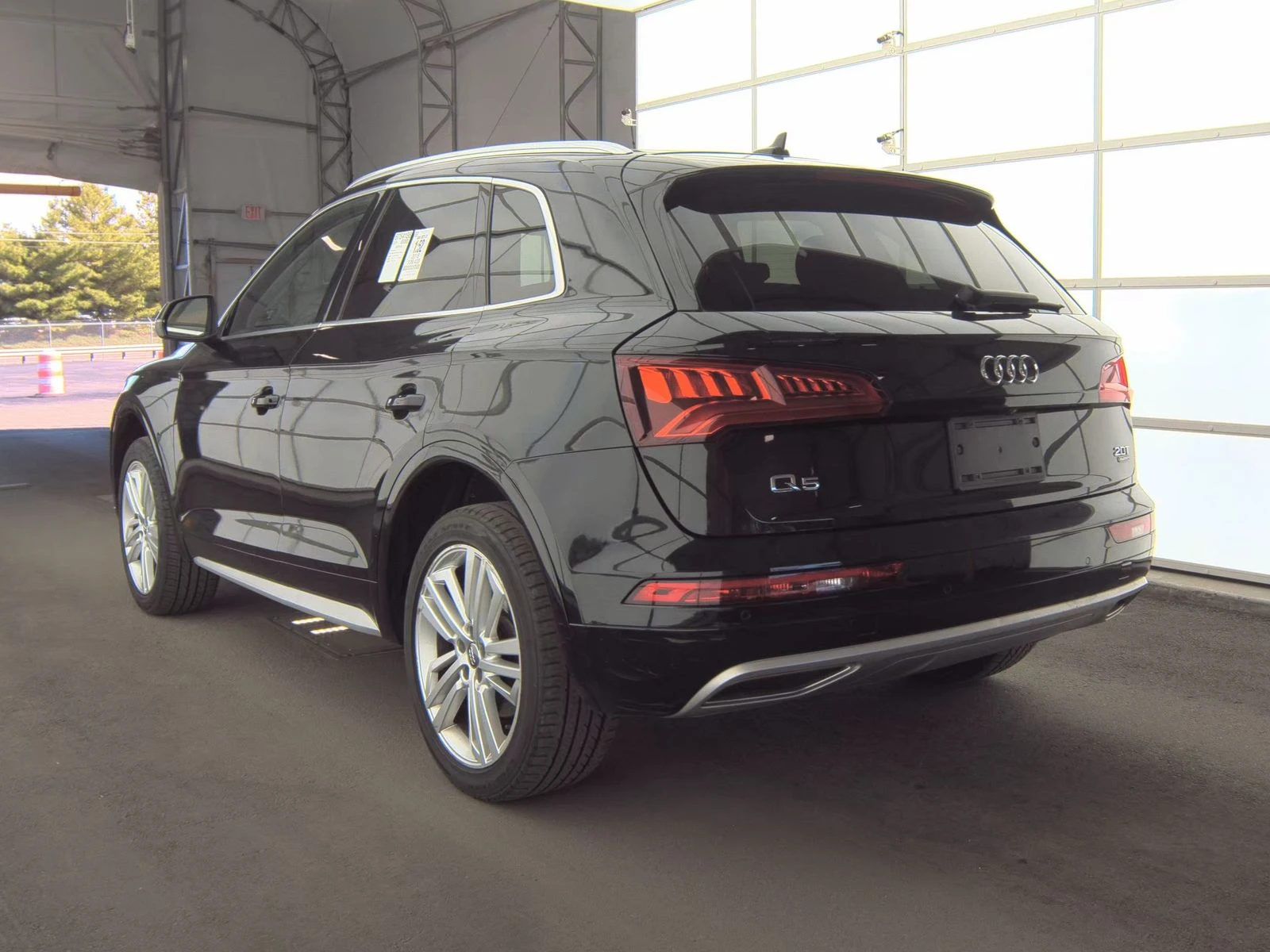 Audi Q5 PRESTIGE Matrix* B&O* Диг.табло* 360* Дистроник*  - изображение 6