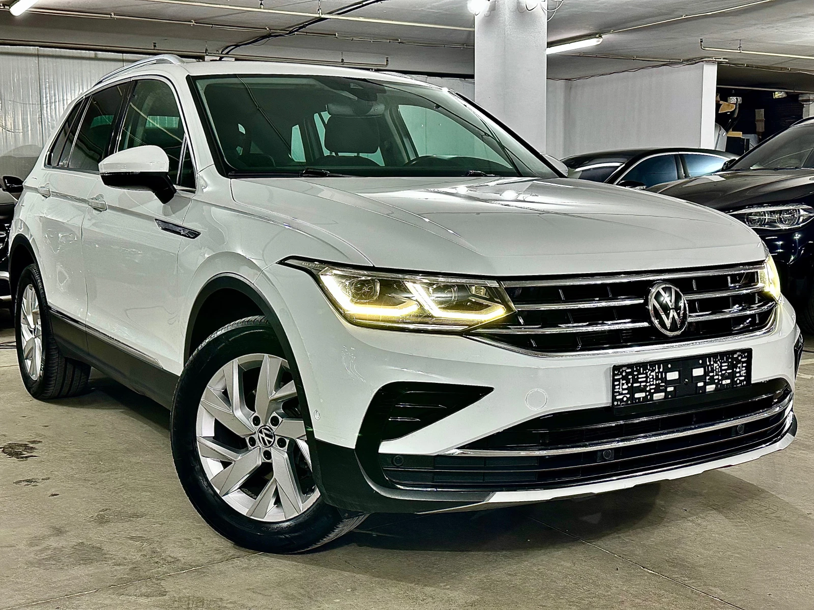 VW Tiguan 2.0TDI 4-Motion #LED#CAMERA#DISTR#PODGREV#Blindsp# | Mobile.bg � ����������� 3