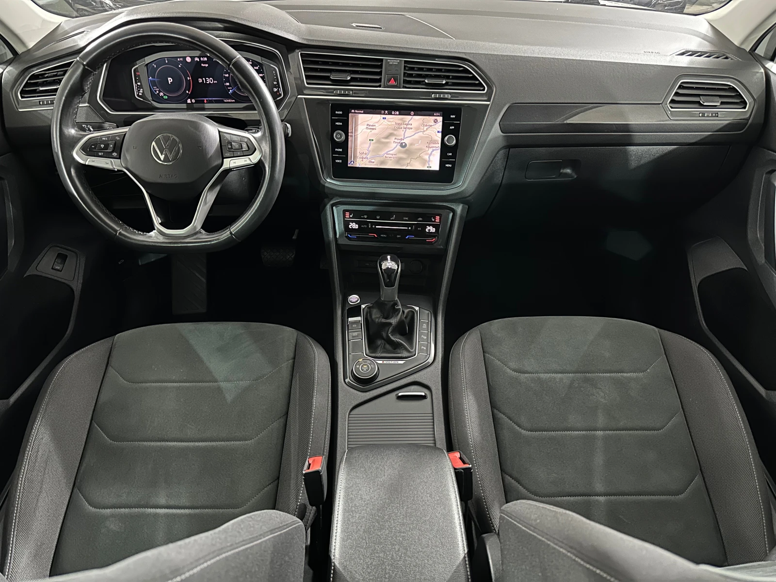 VW Tiguan 2.0TDI 4-Motion #LED#CAMERA#DISTR#PODGREV#Blindsp# | Mobile.bg � ����������� 10