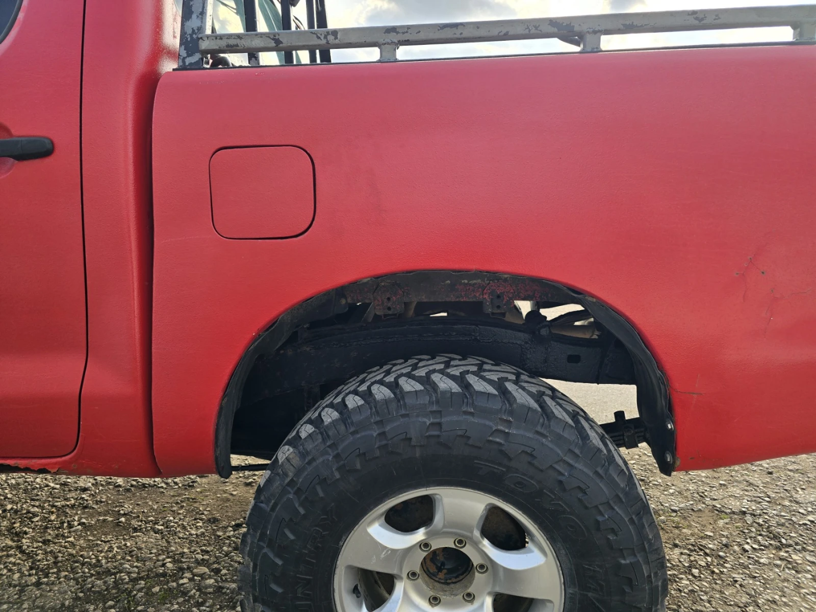 Toyota Hilux D4D 2.5, снимка 7 - Автомобили и джипове - 53588054