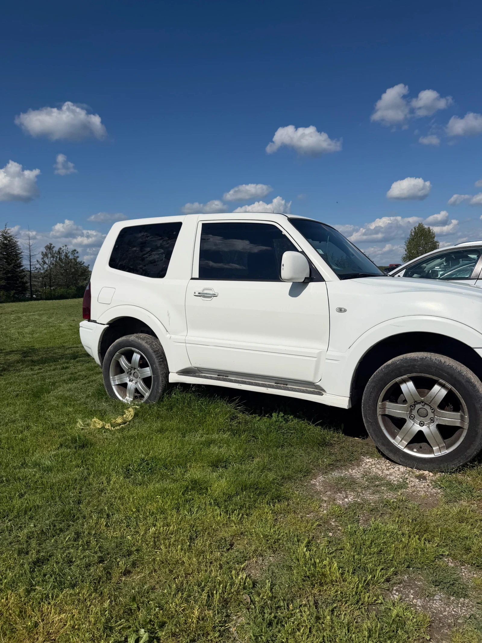 Mitsubishi Pajero, снимка 3 - Автомобили и джипове - 54311545