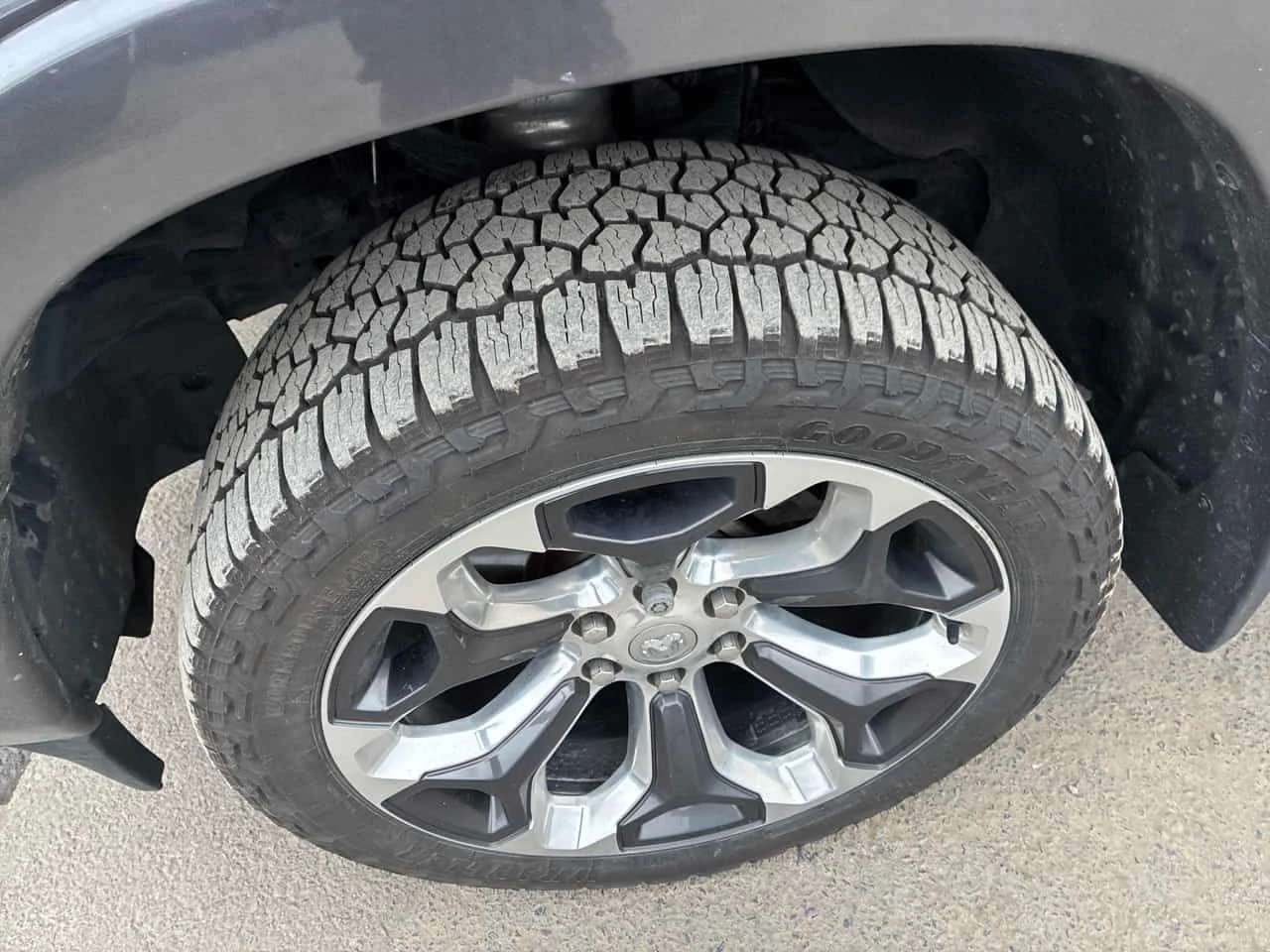 Dodge RAM 1500 * Limited * CARFAX * БЕЗ ПЪРВОНАЧАЛНА ВНОСКА, снимка 7 - Автомобили и джипове - 55117946