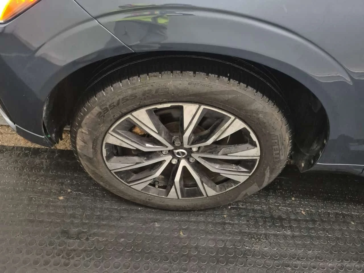 Volvo XC60 CORE DARK THEME * CARFAX * БЕЗ ПЪРВОНАЧАЛНА ВНОСКА, снимка 6 - Автомобили и джипове - 55464387