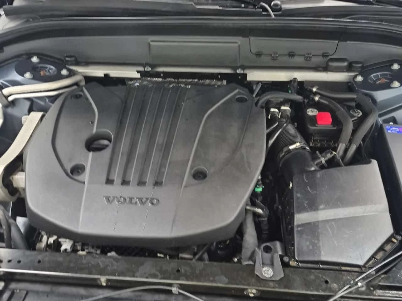 Volvo XC60 CORE DARK THEME * CARFAX * БЕЗ ПЪРВОНАЧАЛНА ВНОСКА, снимка 16 - Автомобили и джипове - 55464387