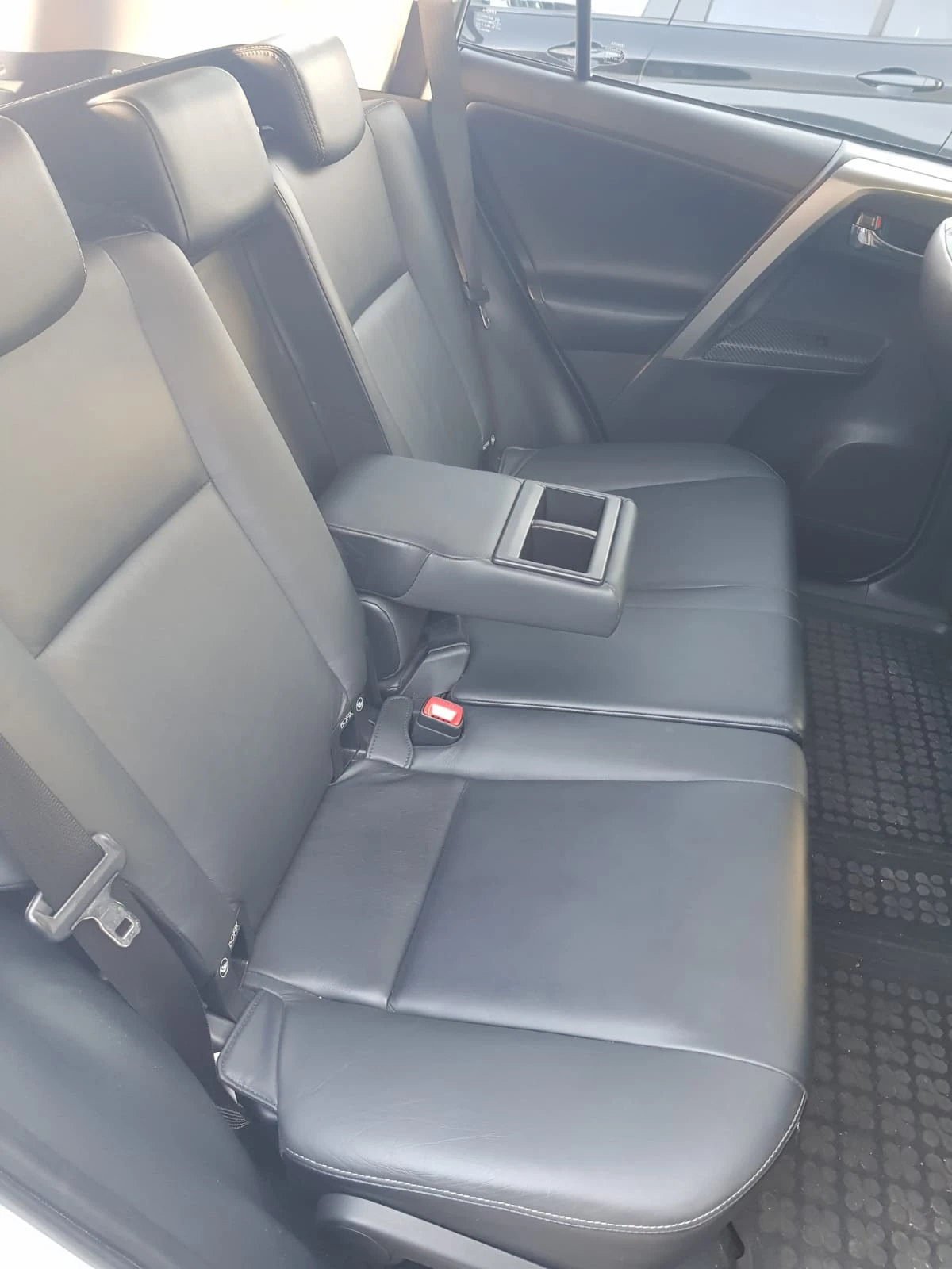 Toyota Rav4 AWD, снимка 7 - Автомобили и джипове - 55475007