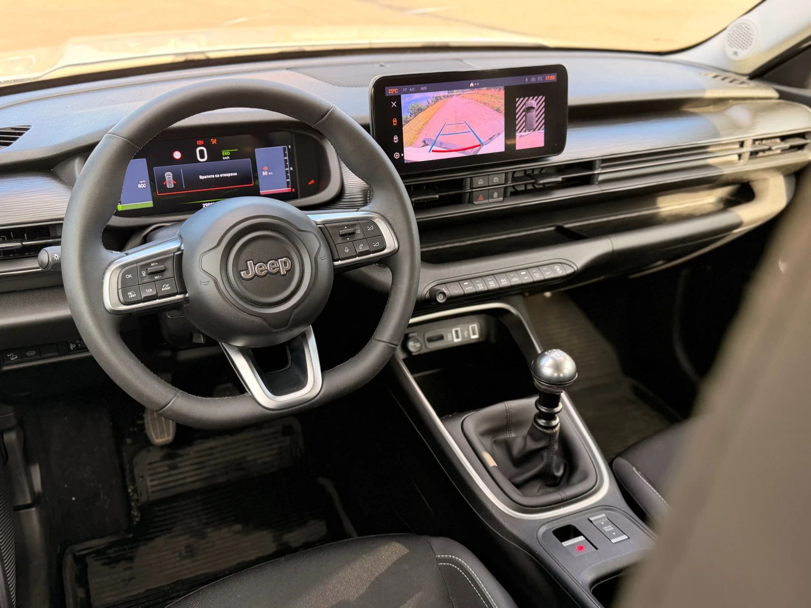 Jeep Avenger, снимка 9 - Автомобили и джипове - 55606150