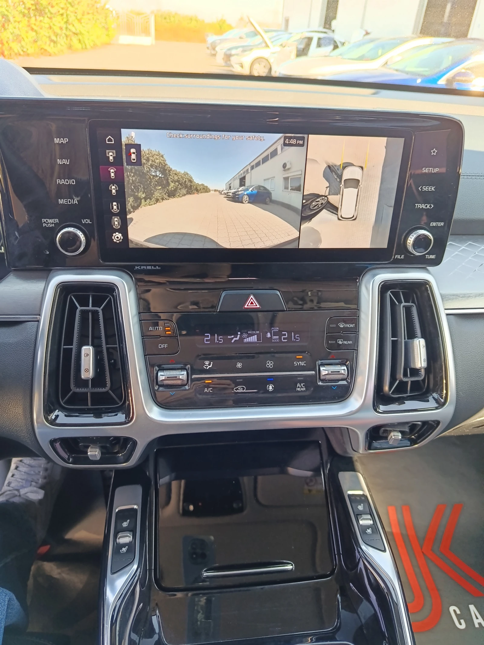 Kia Sorento Signature, снимка 8 - Автомобили и джипове - 55796353