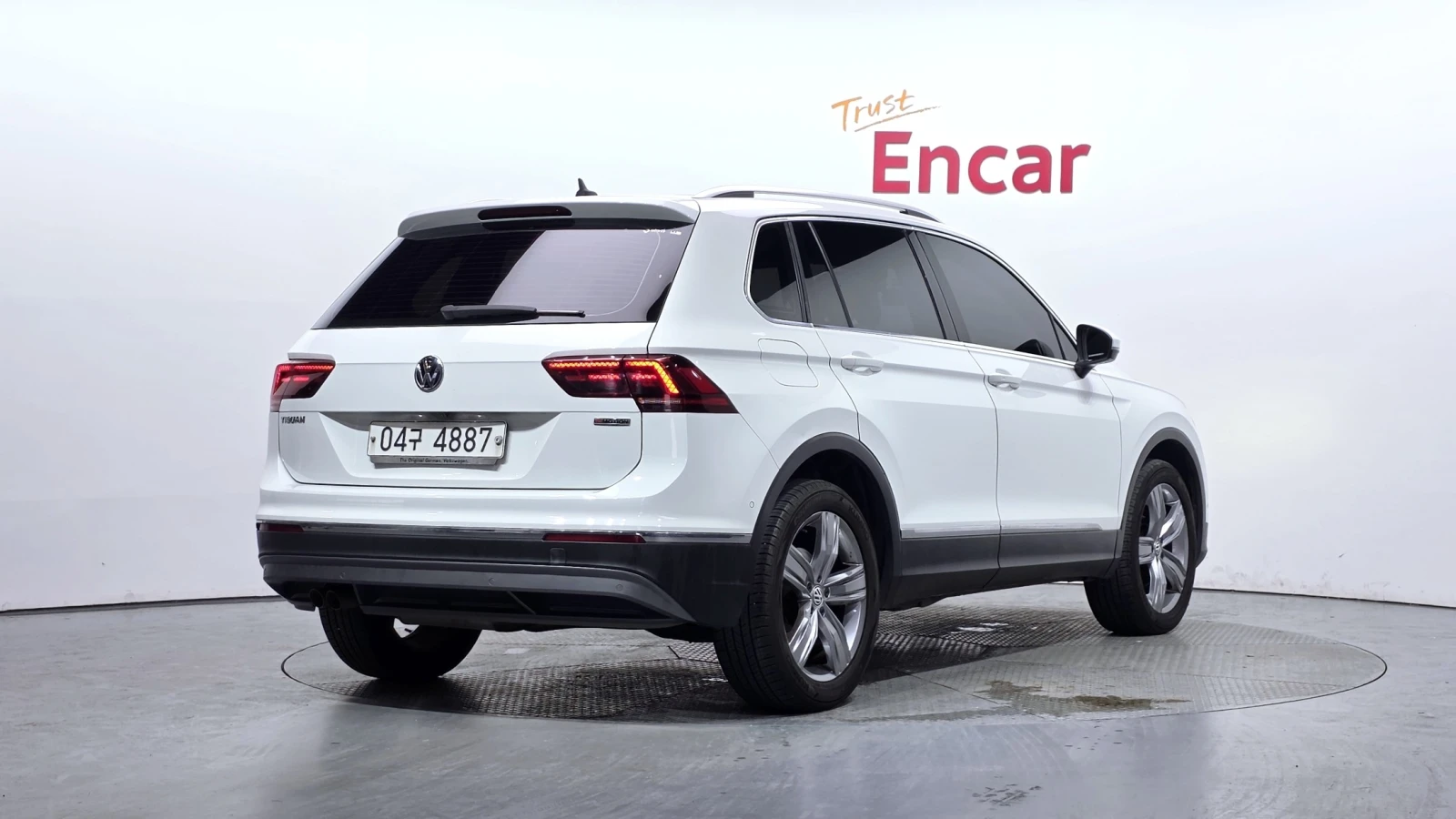 VW Tiguan 2.0TDI 4Motion PRESTIGE , снимка 3 - Автомобили и джипове - 56119672