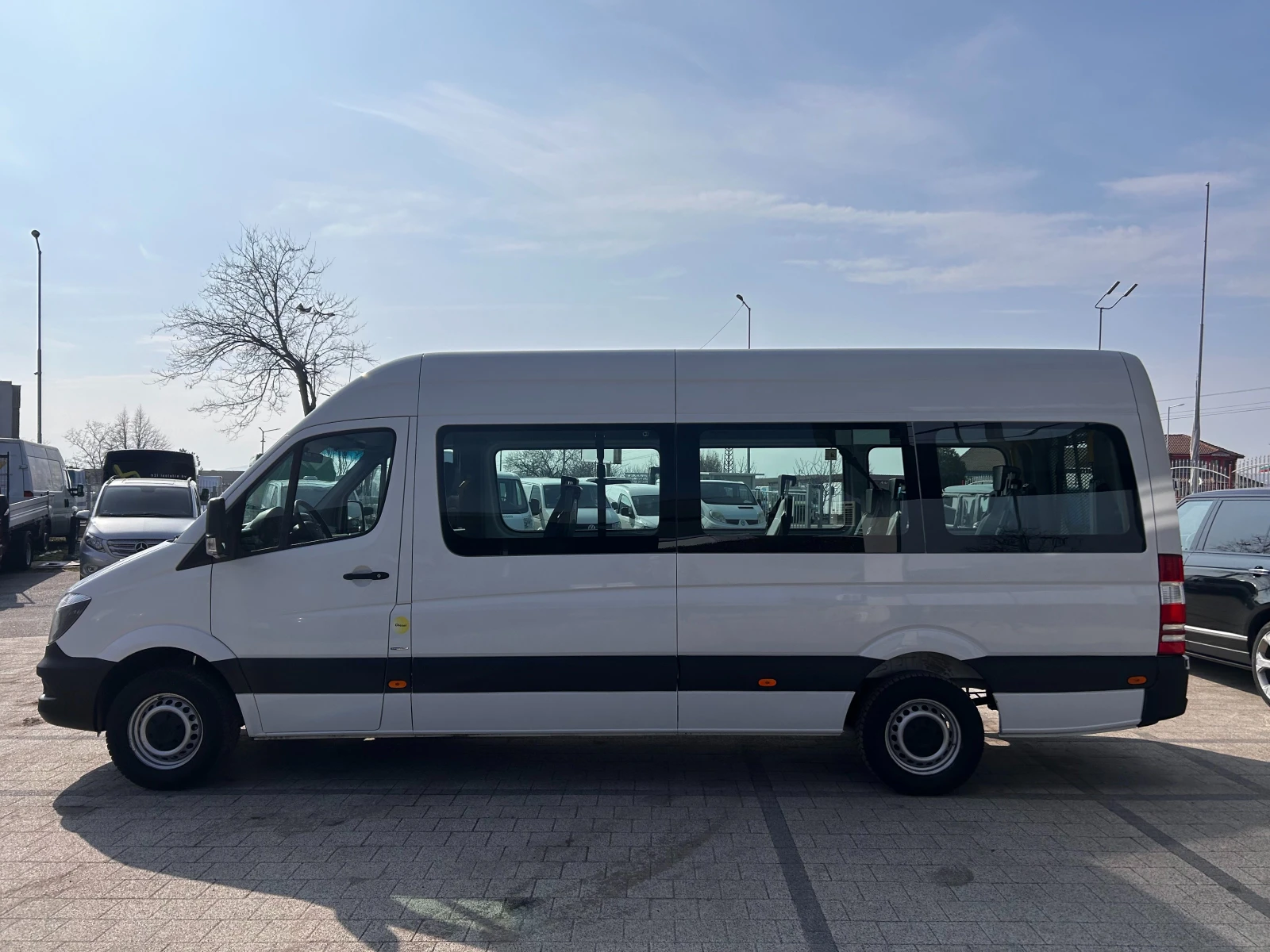 Mercedes-Benz Sprinter 313CDI Maxi 9-местен Euro 6 Рампа - изображение 4