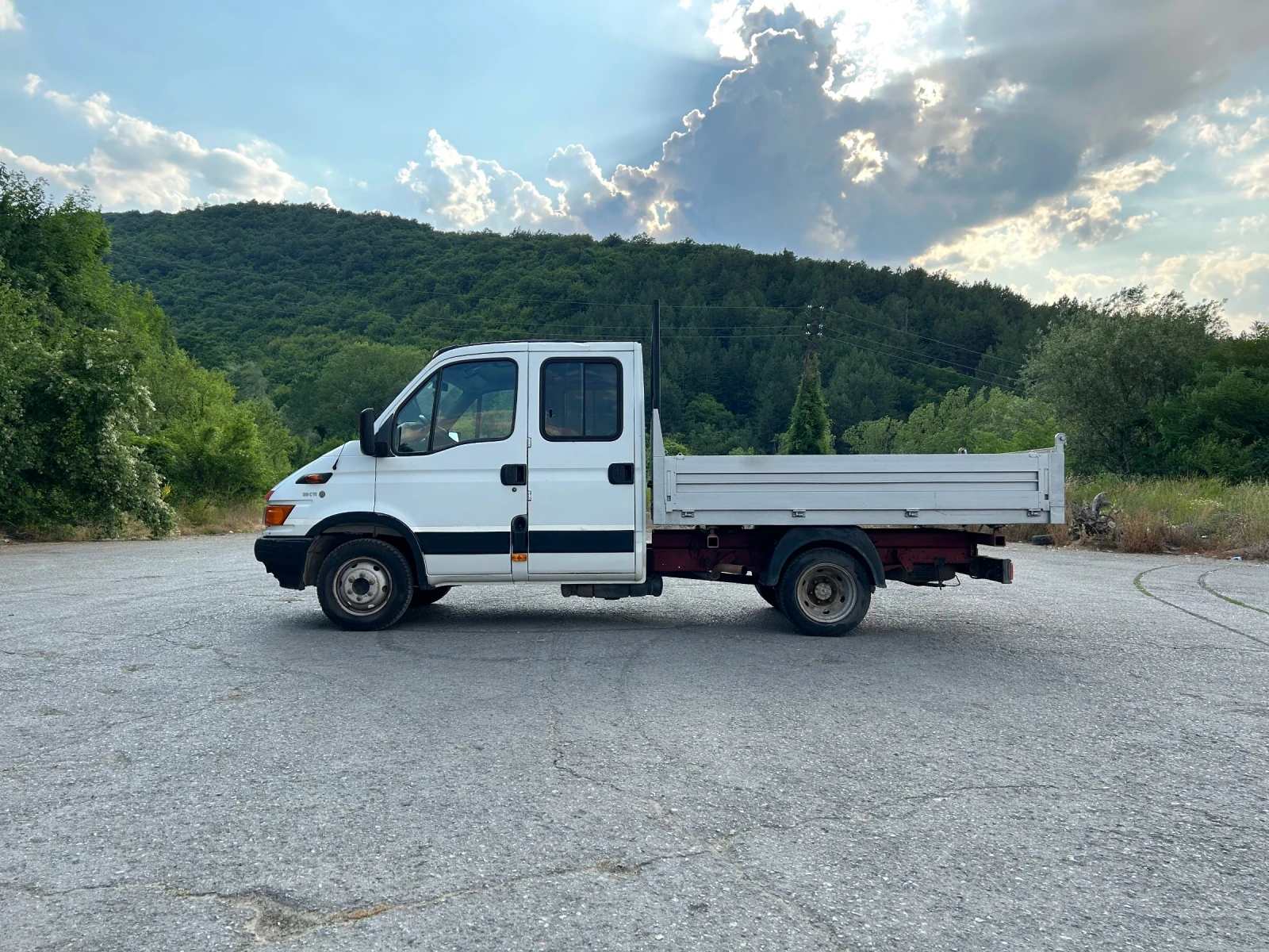Iveco Daily 35c11 Кат. * Б* Самосвал - изображение 3