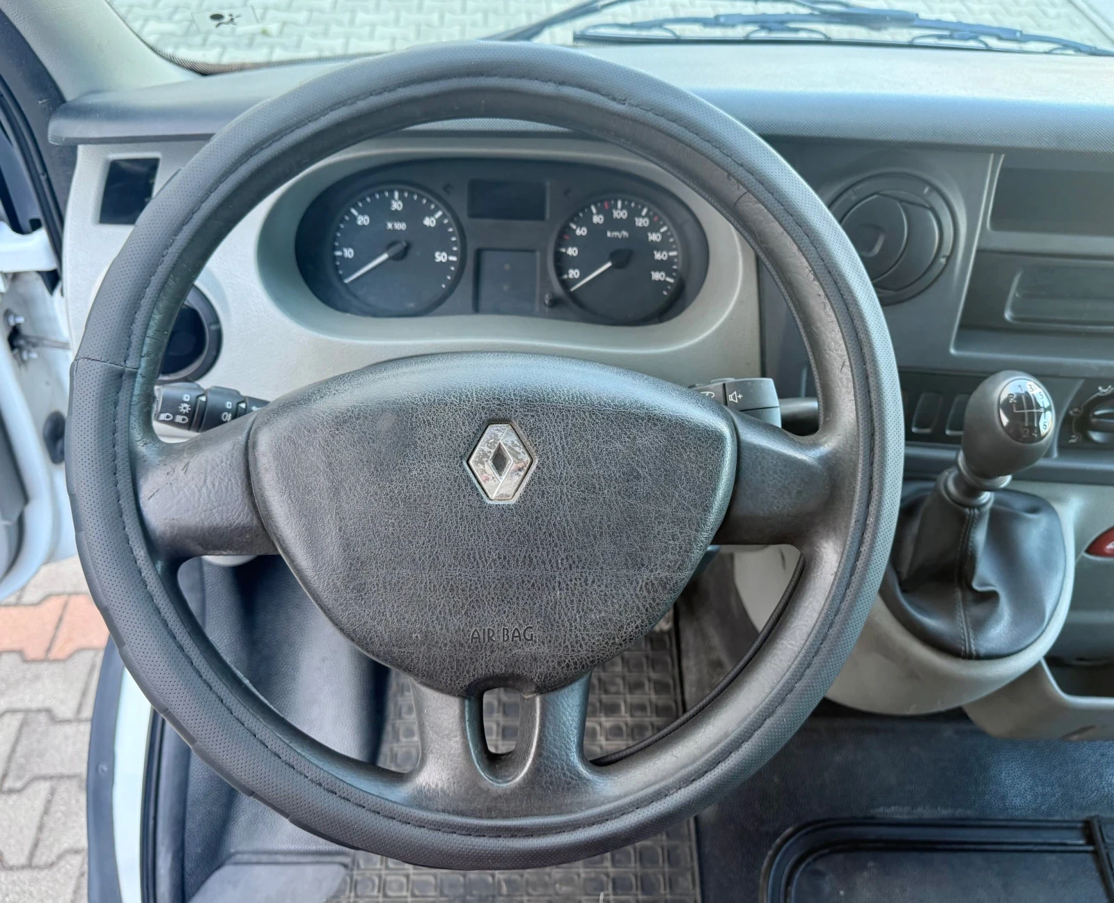 Renault Master 2.5 DCI/120kc/6ck/Климатик/Багажник на тавана - изображение 10