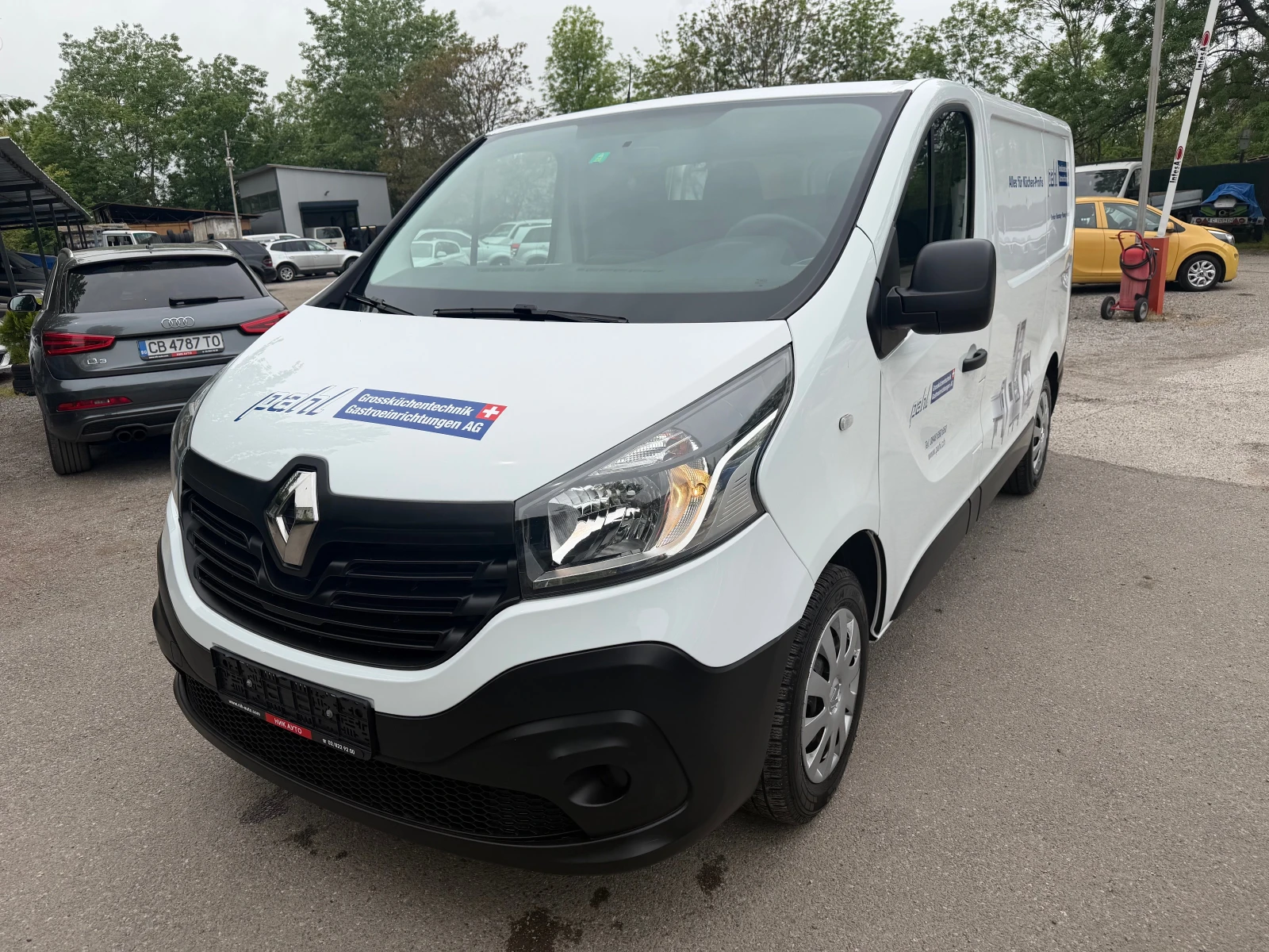 Renault Trafic 1.6DCI* L1H1* Facelift , снимка 2 - Бусове и автобуси - 54449611