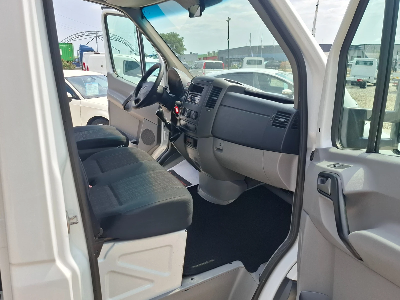 Mercedes-Benz Sprinter 416 CDI/До3.5т/220V/Euro5B, снимка 10 - Бусове и автобуси - 55897188