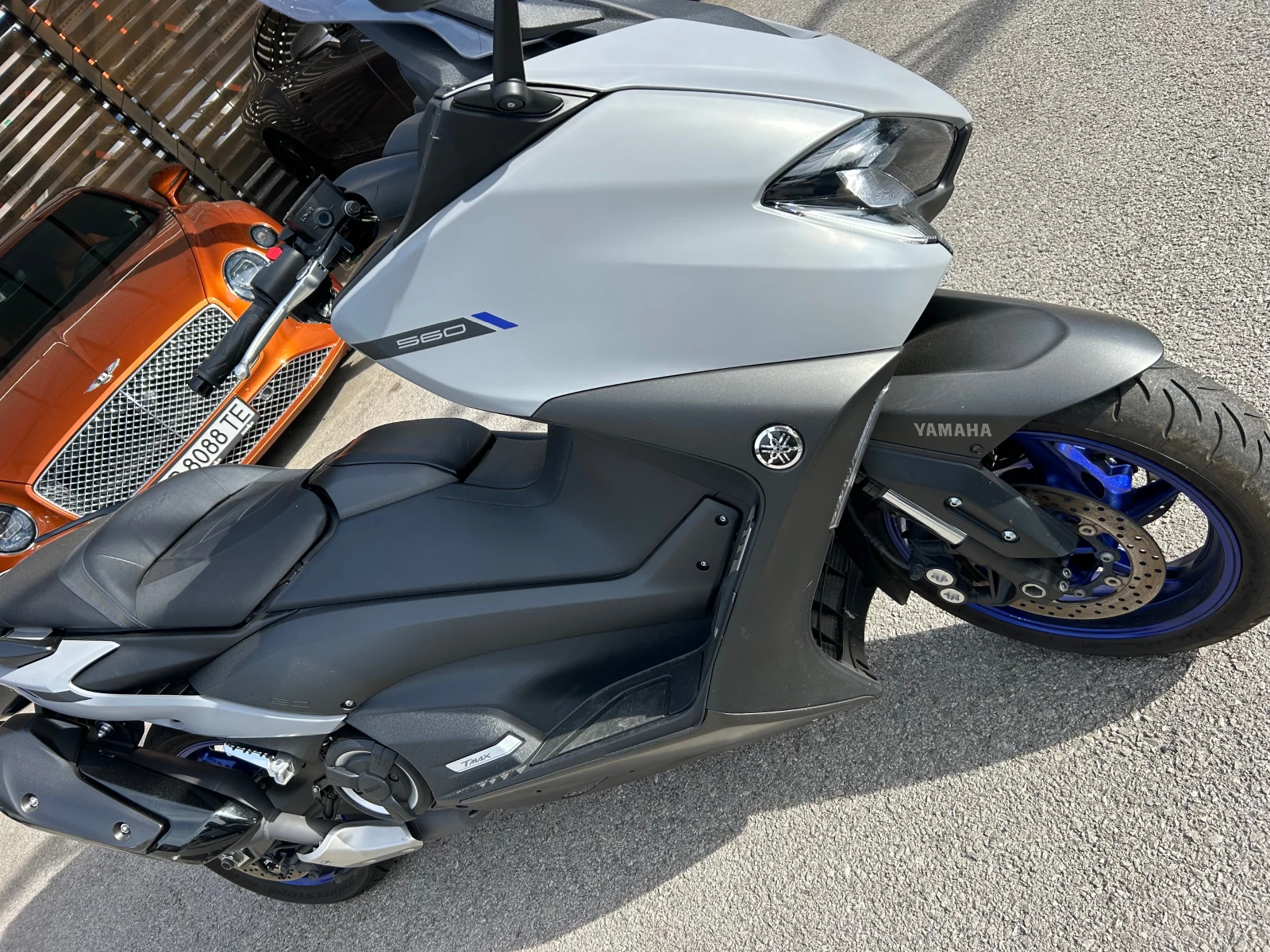 Yamaha T-max 2022* 560сс* АЛАРМА* ФУЛ ЛЕД* ПОДГРЕВ*  - изображение 6