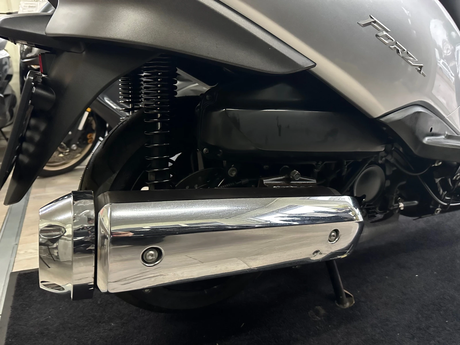 Honda Forza 250i 2009г. - изображение 10