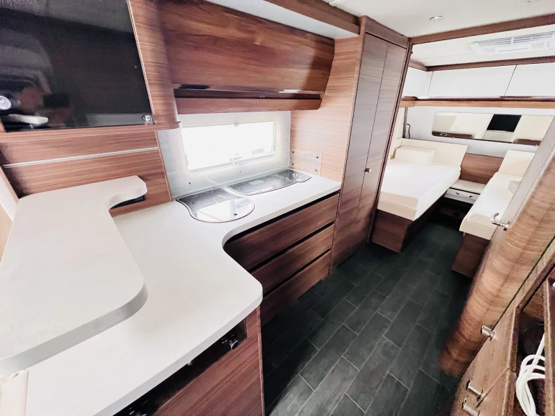 Каравана Tabbert Puccini 655, снимка 11 - Каравани и кемпери - 52684906