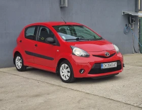 Toyota Aygo 1.0 Закупен от България, снимка 2