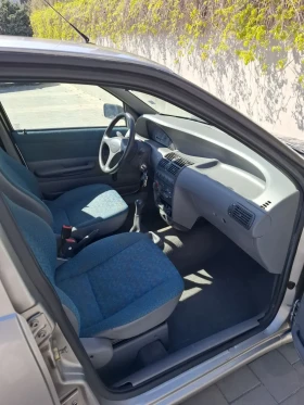 Fiat Punto 1.1, 46000км РЕАЛНИ!, снимка 11