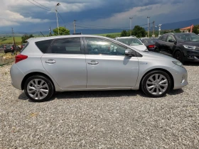 Toyota Auris 1.8 Hybrid Реални КМ / 1 СОБСТВЕНИК / БЕЗ РЪЖДА, снимка 4