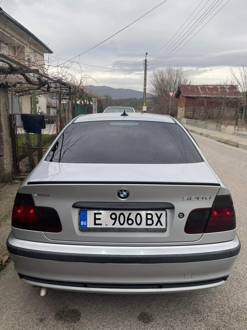 BMW 320, снимка 12 - Автомобили и джипове - 45026674