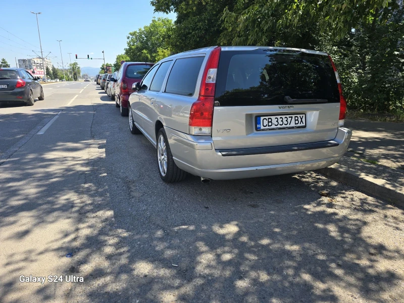 Volvo V70 2.4 D5, снимка 3 - Автомобили и джипове - 49513010