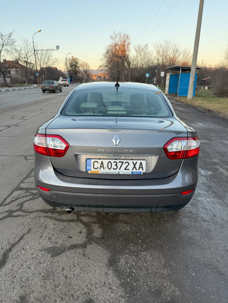 Renault Fluence, снимка 4 - Автомобили и джипове - 49028671