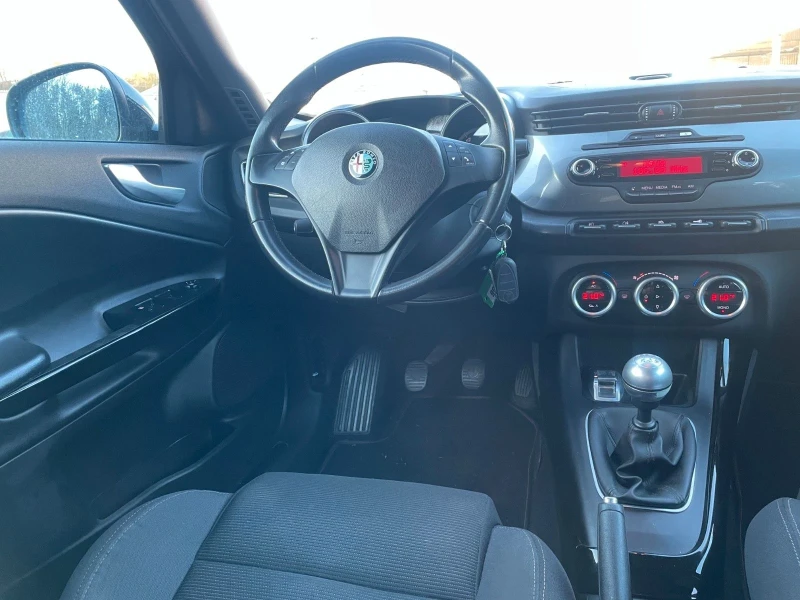 Alfa Romeo Giulietta, снимка 8 - Автомобили и джипове - 49522130