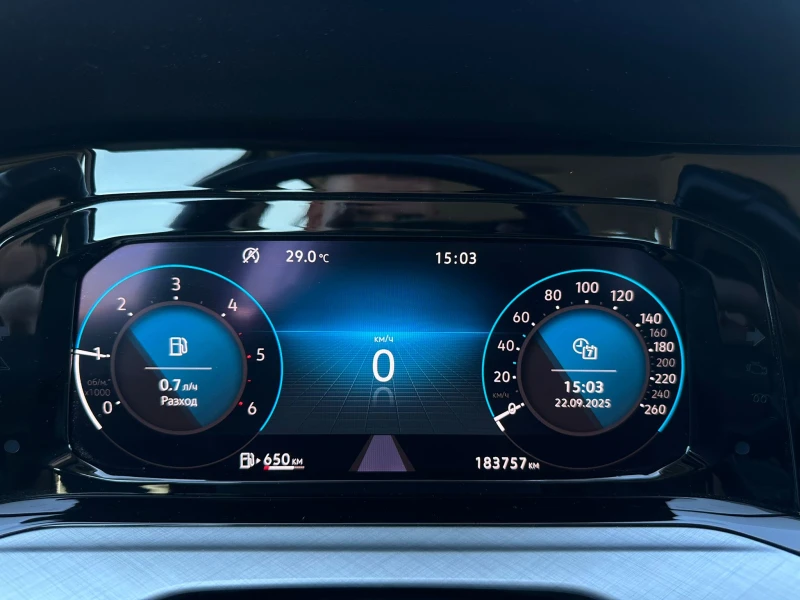 VW Golf / VARIANT LIFE / 2.0 TDI / FACE / TOP /, снимка 15 - Автомобили и джипове - 51824835