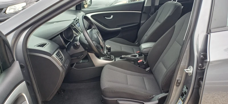 Hyundai I30, снимка 8 - Автомобили и джипове - 52017447
