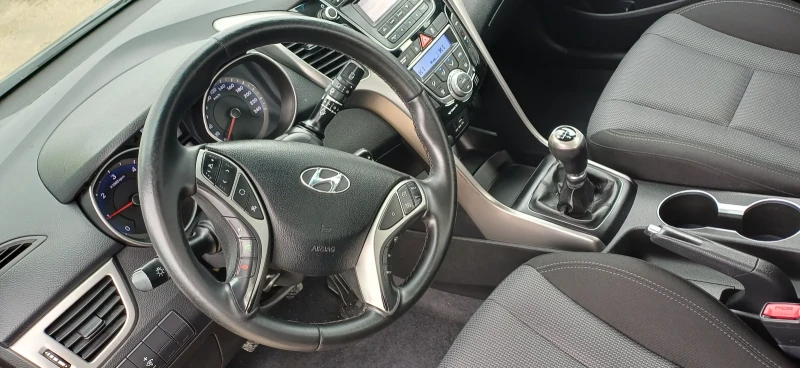 Hyundai I30, снимка 7 - Автомобили и джипове - 52017447