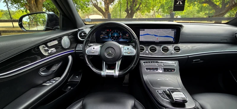 Mercedes-Benz E 220 Multibeam* Digital* CAM360* BURMESTER* PANORAMA , снимка 9 - Автомобили и джипове - 52361153
