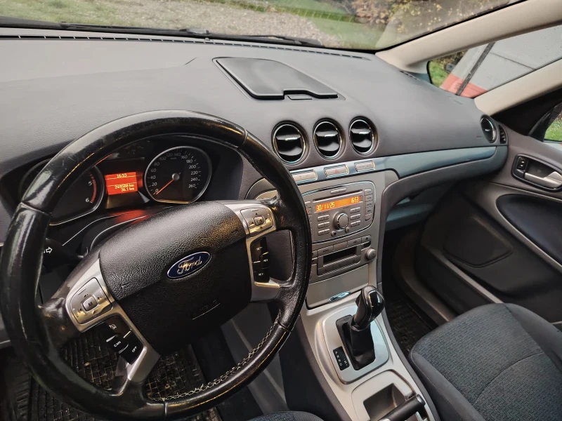 Ford Galaxy 2.0 140 automat TREND 6+ 1, снимка 9 - Автомобили и джипове - 52595606