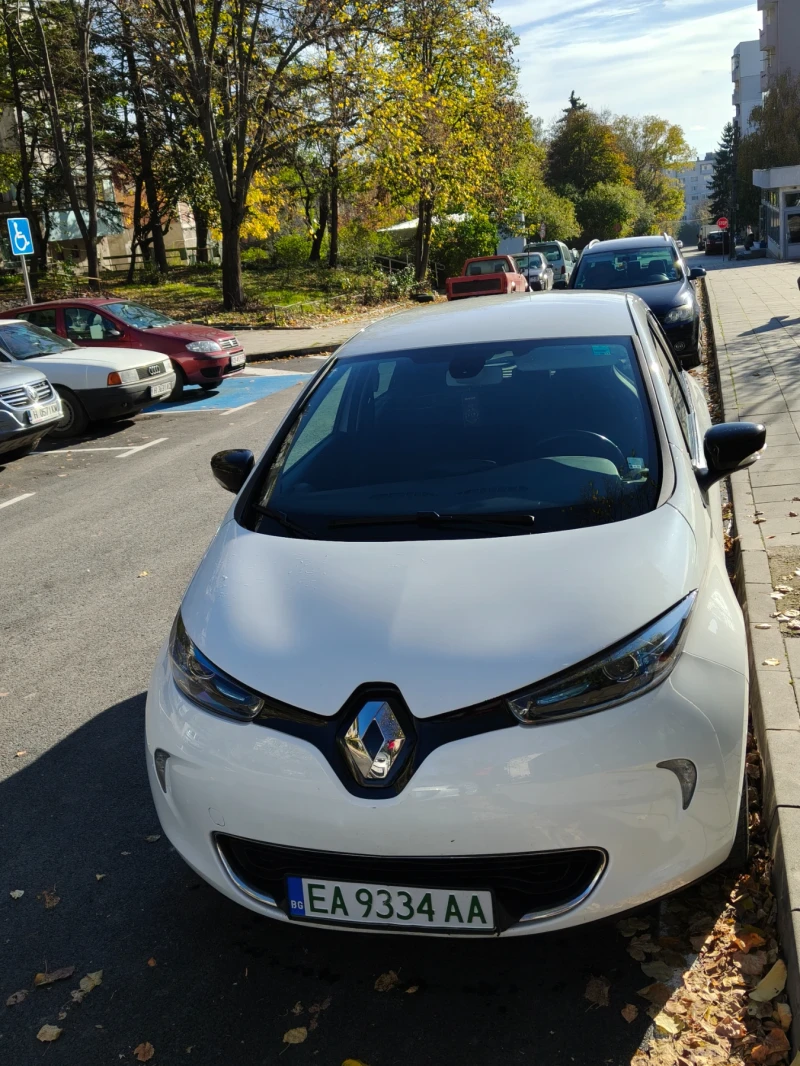 Renault Zoe, снимка 3 - Автомобили и джипове - 52656318