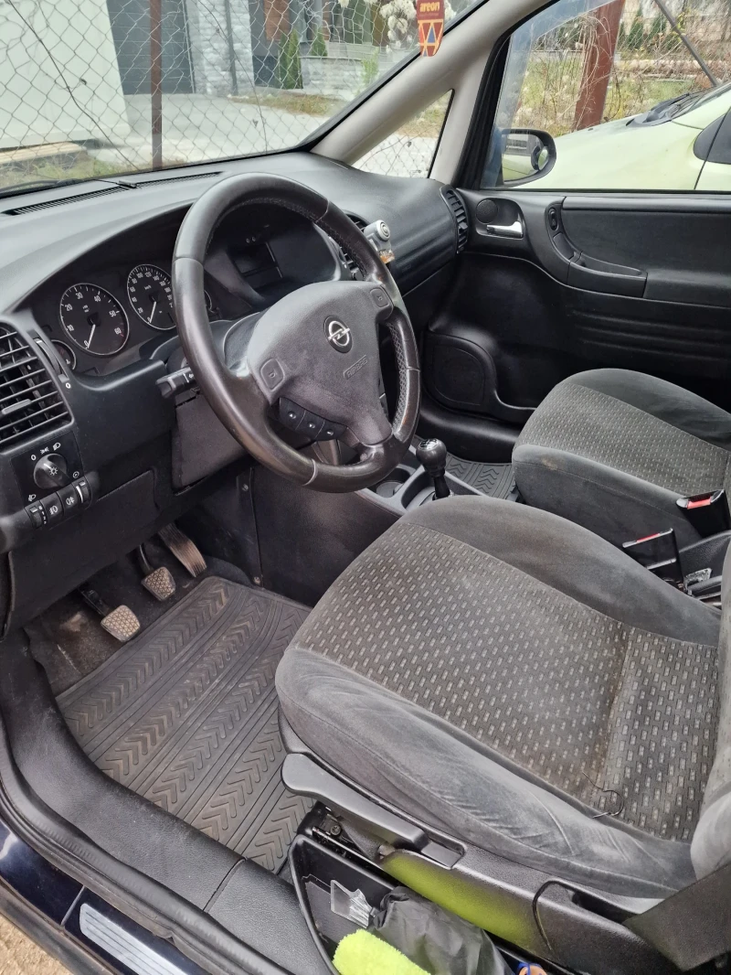 Opel Zafira, снимка 8 - Автомобили и джипове - 52769303
