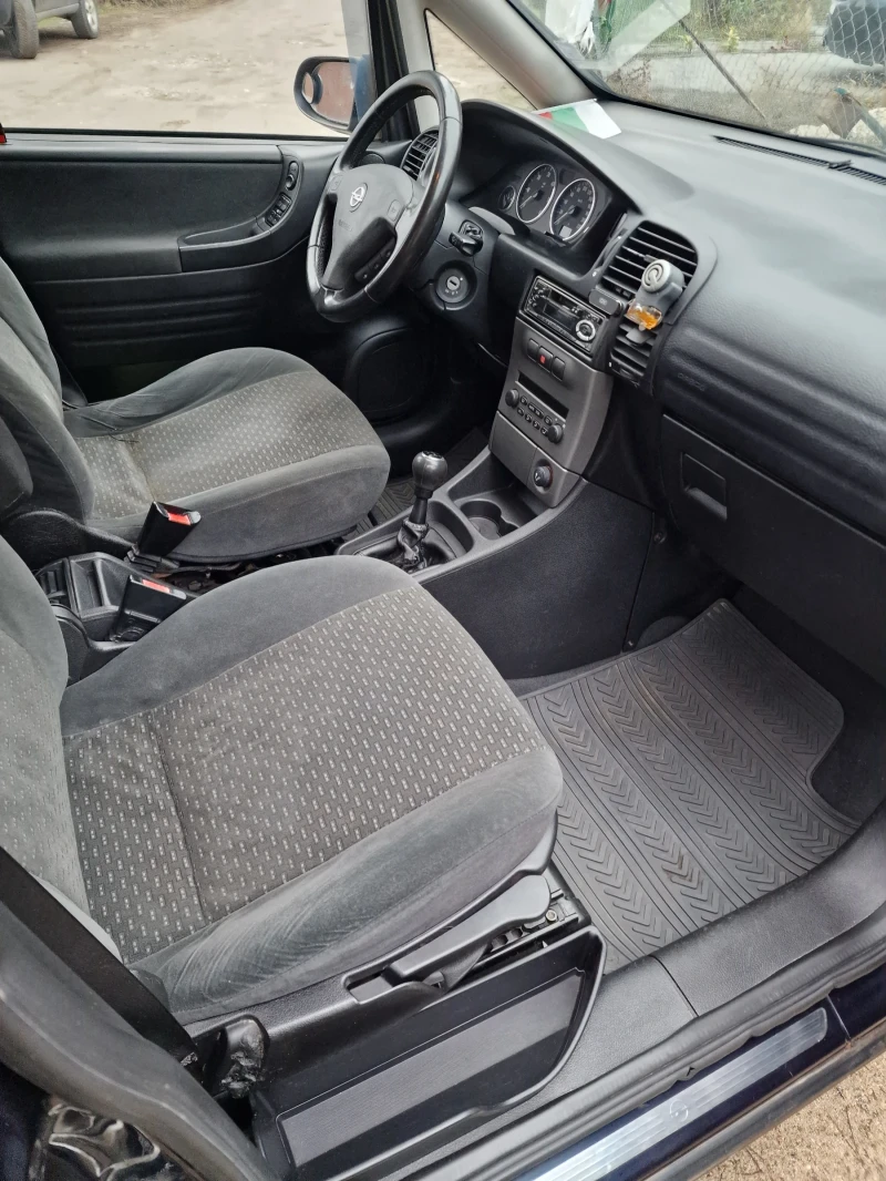 Opel Zafira, снимка 10 - Автомобили и джипове - 52769303