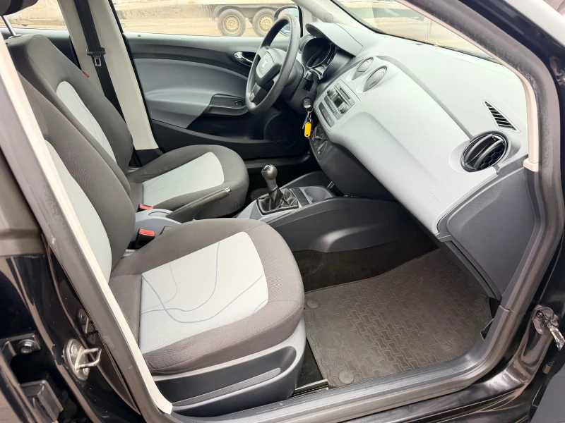 Seat Ibiza Chili, снимка 14 - Автомобили и джипове - 53453593