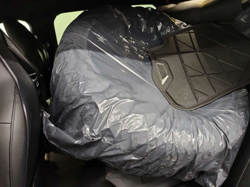 BMW iX XDRIVE40* ОБДУХВАНЕ* ДИСТРОНИК* 360* ВТОРИ ГУМИ, снимка 13 - Автомобили и джипове - 53508606