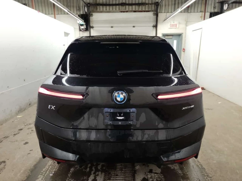 BMW iX XDRIVE40* ОБДУХВАНЕ* ДИСТРОНИК* 360* ВТОРИ ГУМИ, снимка 5 - Автомобили и джипове - 53508606