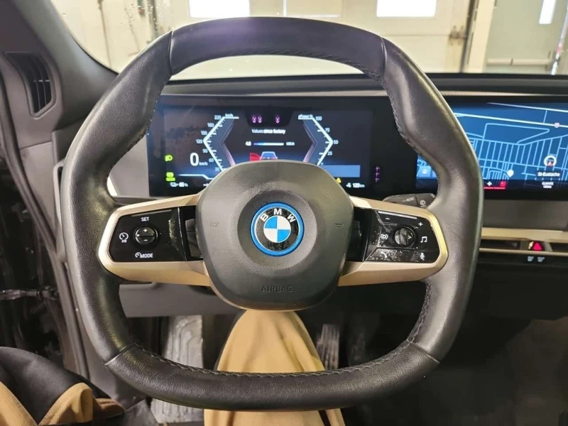 BMW iX XDRIVE40* ОБДУХВАНЕ* ДИСТРОНИК* 360* ВТОРИ ГУМИ, снимка 12 - Автомобили и джипове - 53508606