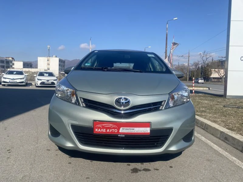 Toyota Yaris 1.0 MT - изображение 2