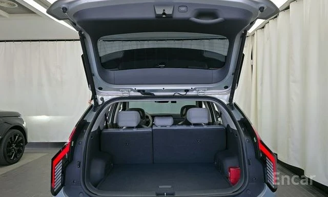 Kia EV3 Standard 2WD Earth | ОБДУХВАНЕ | ЗАДНА КАМЕРА | , снимка 17 - Автомобили и джипове - 54002322