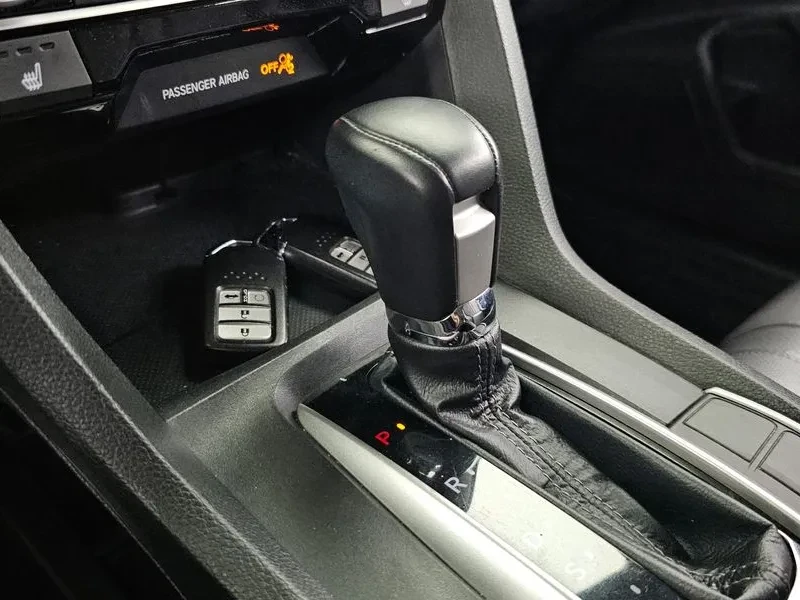 Honda Civic 2.0 Бензин, снимка 8 - Автомобили и джипове - 55486710