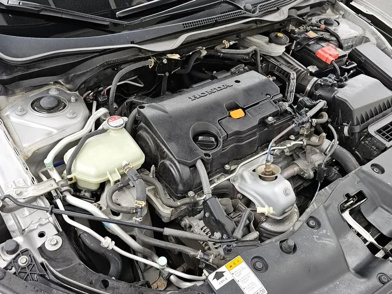 Honda Civic 2.0 Бензин, снимка 14 - Автомобили и джипове - 55486710