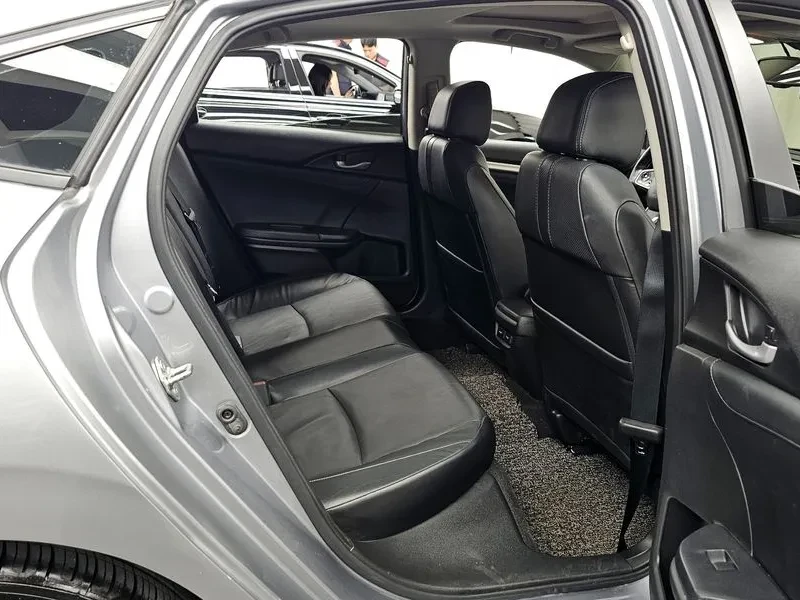 Honda Civic 2.0 Бензин, снимка 10 - Автомобили и джипове - 55486710
