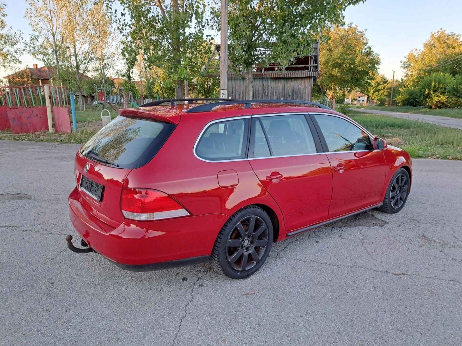 VW Golf 2.0TDI 140kc Комарел - изображение 7