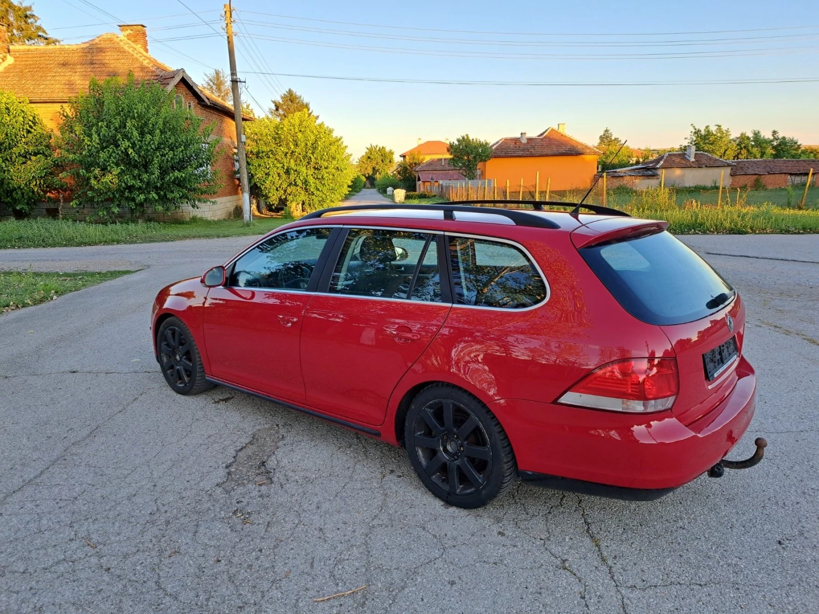 VW Golf 2.0TDI 140kc Комарел - изображение 6