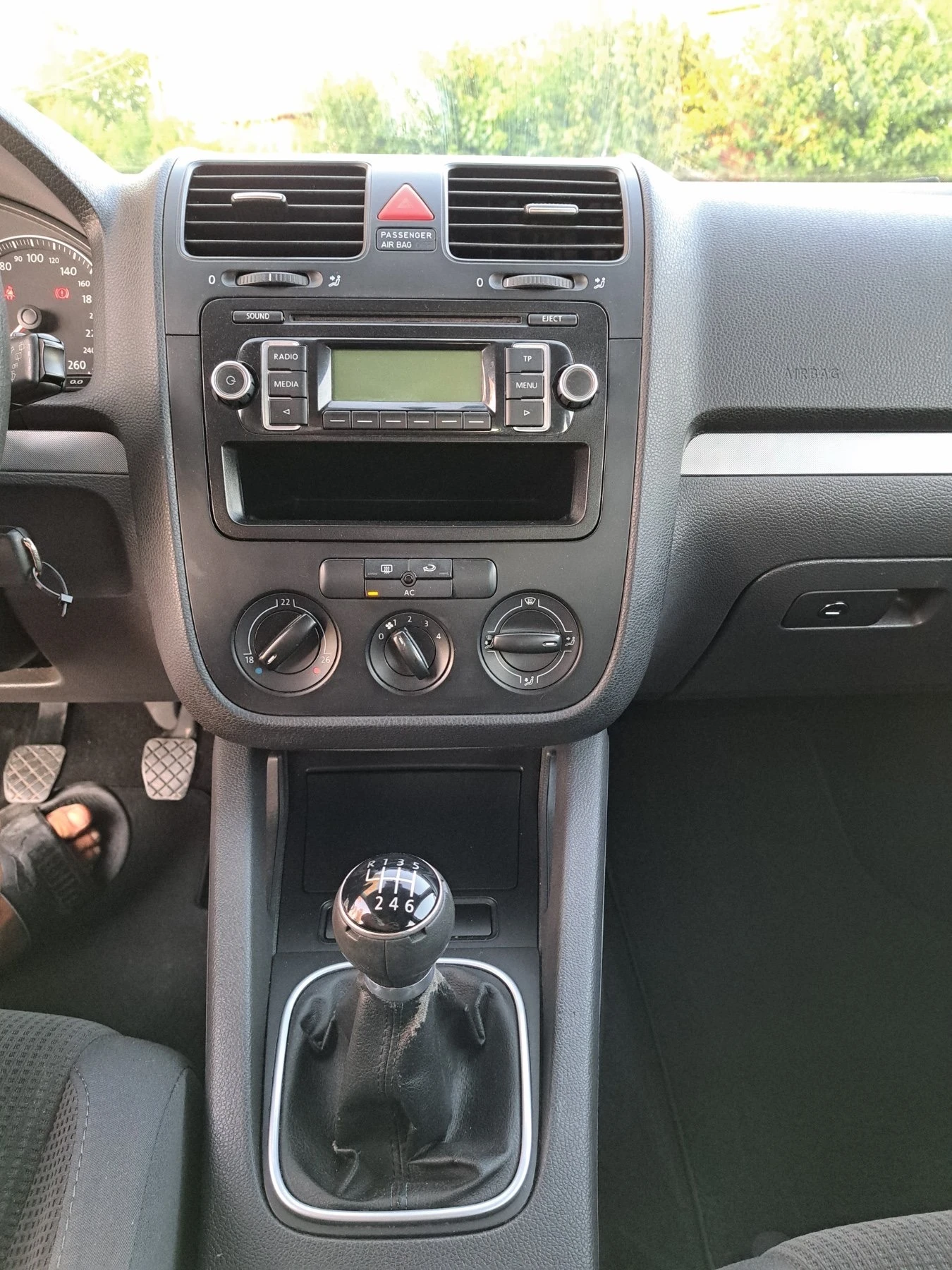 VW Golf 2.0TDI 140kc  | Mobile.bg   12